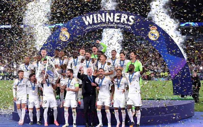 世界报:皇马发出警告 必须改变态度以平息不满 世界报:皇马发出警告 必须改变态度以平息不满